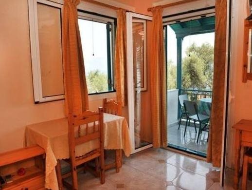 Bella Vista Apartments